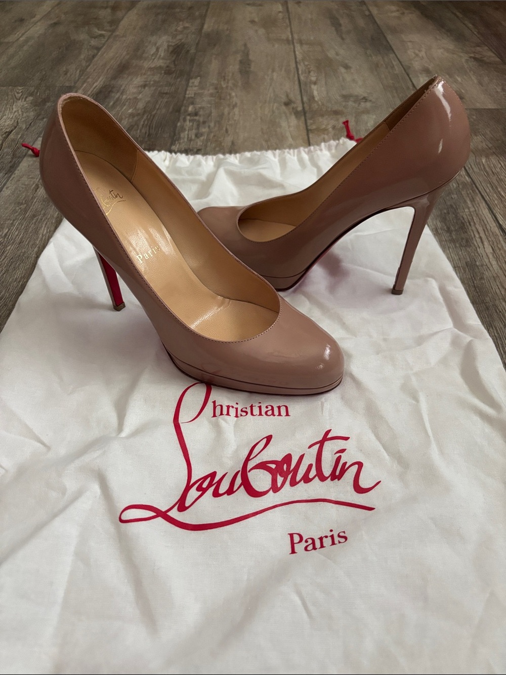 CHRISTIAN LOUBOUTIN PUMPS